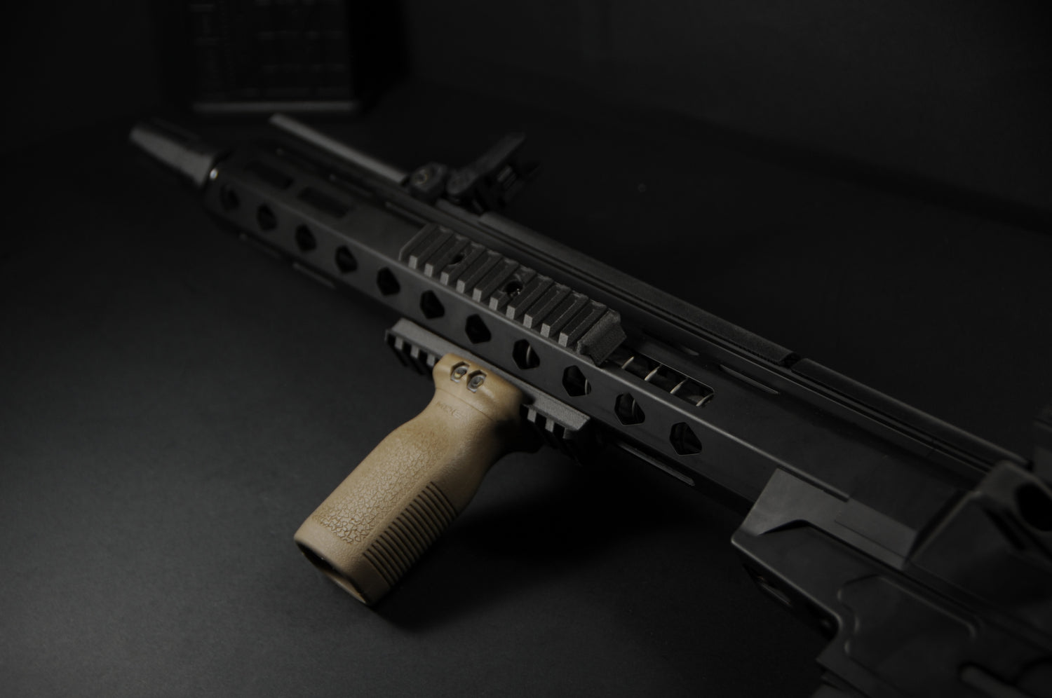 Tri-Rail Picatinny Foregrip Replacement for SCSA Taipan Evo, X and Lite