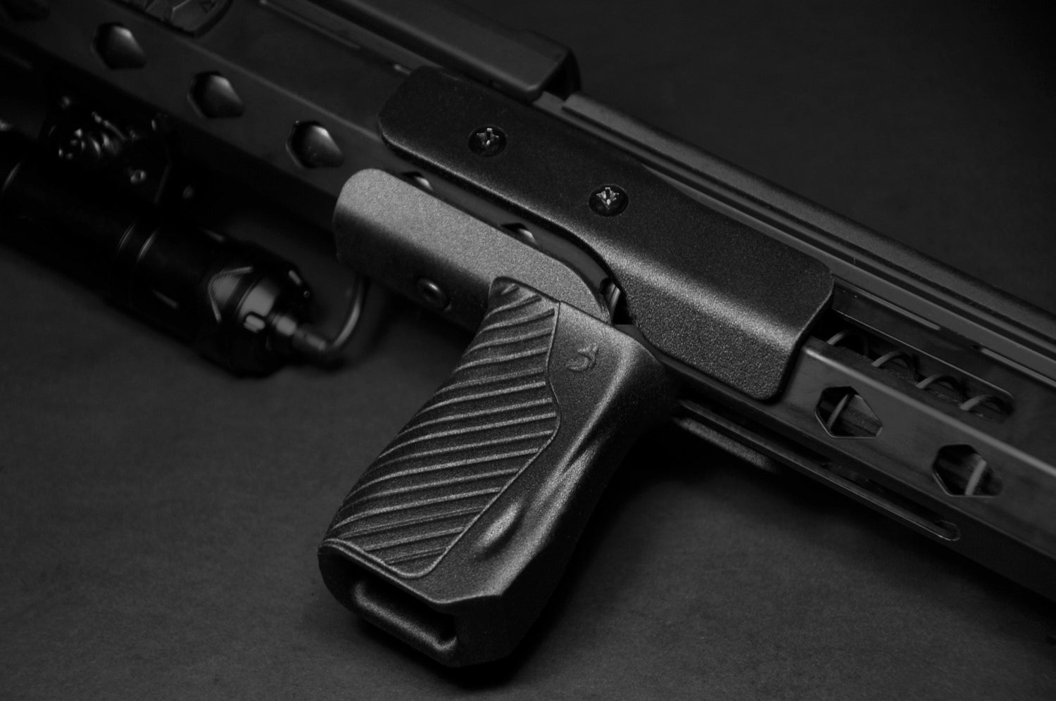 Artemis Forend with Mid Grip for SCSA Taipan Evo, X and Lite