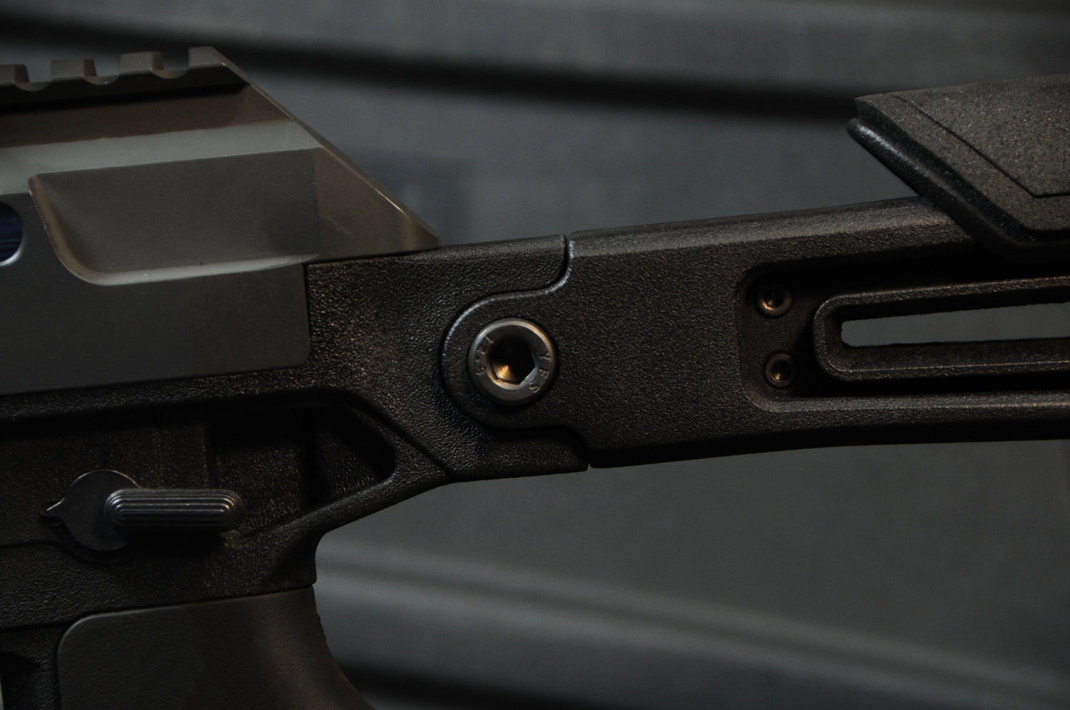 Recon: A Lightweight Stock for the SCSA Taipan Series